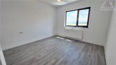 Casa Miroslava,Teren 451 mp,S.u.118 mp,4 camere,2 bai,0% Comision - foto 12
