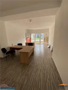 Inchiriez Spatiu Comercial Santana - foto 4