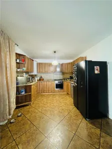 INCHIRIERE VILA 5 CAMERE PIPERA VOLUNTARI - foto 4