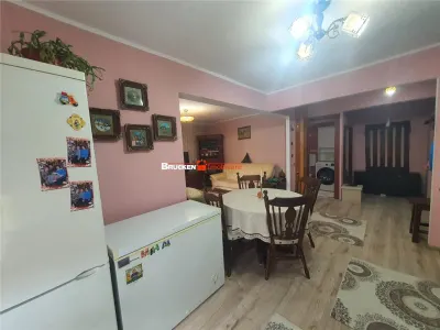 Apartament cu 2 camere de inchiriat - foto 4
