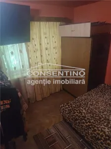 Se vinde apartament cu 3 camere  , etaj 2, Micro V - foto 4