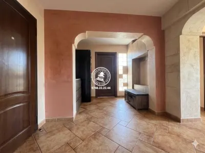 Apartament spectaculos, bloc tip vilă, Târgu Cucu - foto 5