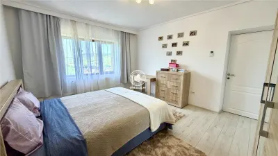 Vilă de Vânzare în Rediu (Aroneanu) – 350 mp Construiți și 6400 mp Teren (Lotizabil) - foto 12