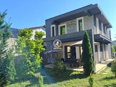Casa cocheta de vanzare, zona centrala Tg. Cucu - Podul de Fier - Iasi