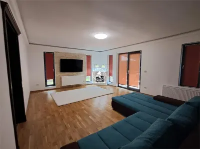 Casa cocheta de vanzare, zona centrala Tg. Cucu - Podul de Fier - foto 8