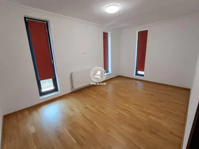 Casa cocheta de vanzare, zona centrala Tg. Cucu - Podul de Fier - foto 10
