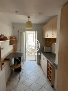 Apartament 2 camere, decomandat - Centru / Palas - foto 3