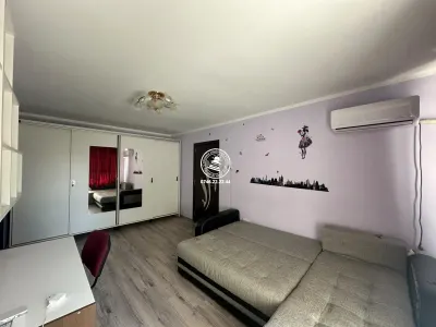 Apartament 2 camere de inchiriat, semidecomandat, etaj intermediar - Podu Ros - Iasi