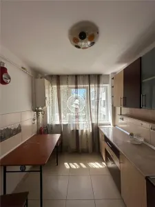 Apartament 2 camere de inchiriat, semidecomandat, etaj intermediar - Podu Ros - foto 7