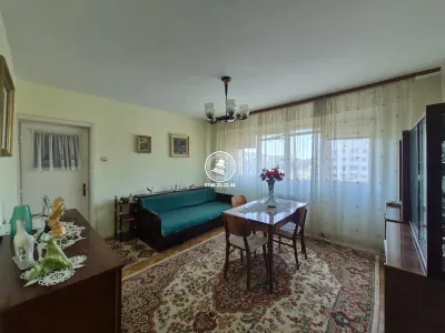 Apartamen 3 camere de vanzare, semidecomandat, etaj intermediar - Podu Ros - foto 3