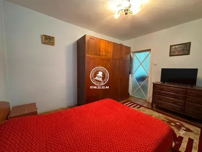 Apartamen 3 camere de vanzare, semidecomandat, etaj intermediar - Podu Ros - foto 8