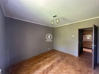 Apartament 3 camere de vanzare, semidecomandat, etaj intermediar, bloc fara risc - Centru / Piata Unirii - foto 9