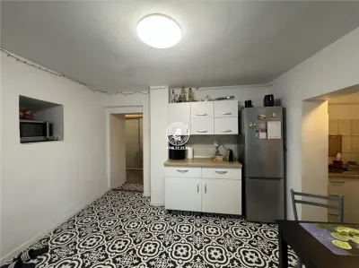 Spațiu cu multiple destinații în Târgu Cucu – Independenței | Ideal pentru cabinete, birouri sau locuință - foto 7