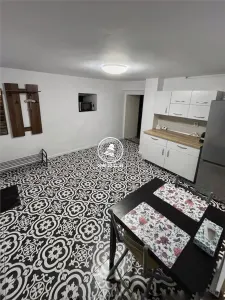 Spațiu cu multiple destinații în Târgu Cucu – Independenței | Ideal pentru cabinete, birouri sau locuință - foto 8