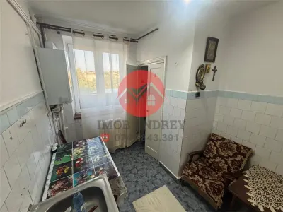 Apartament 2 camere cu garaj, central, str. Isacciei - foto 3