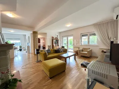 Elegant Villa for Rent – Iancu Nicolae | Private Pool | Premium Residential Compound - foto 9