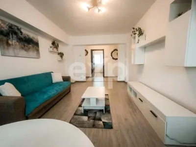 Ultracentral | Apartament 4 camere | 86 mp | Complet renovat | Mobilat și utilat - foto 2