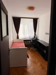 Inchiriere apartament  3 camere Central - foto 5