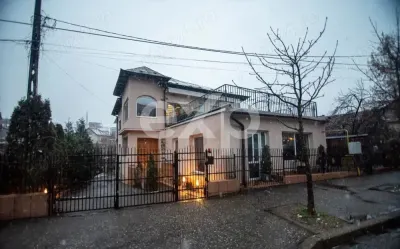 De inchiriat apartament in vila, Strada Trivale - Pitesti
