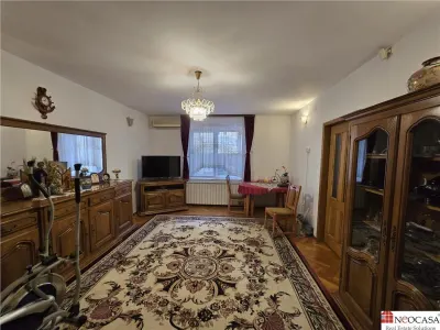Vila versatila 7 camere + Garaj, Pivnita si Centrala Proprie, zona 1 Mai - Ion Mihalache | Ideala locuinta sau clinica - Bucuresti