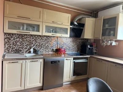Vanzare 4 camere Vitan 96mp - Bucuresti