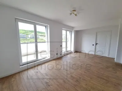 Apartament 2 camere, Floresti, zona Urusagului+Garaj - Floresti