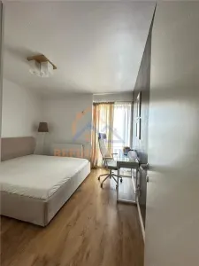 Apartament 3 camere, premium, situat central - foto 2