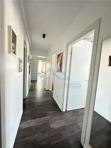 Apartament 3 camere, premium, situat central - foto 4