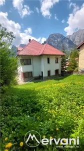 Vila cu 8 camere de vanzare in Busteni - foto 2