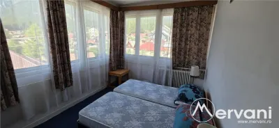 Vila cu 8 camere de vanzare in Busteni - foto 11