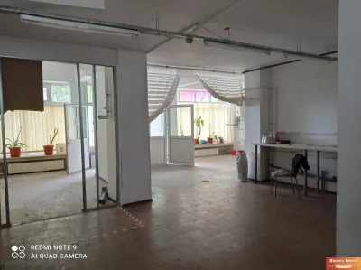 FAR ,Bd. 1 Mai vechi, spatiu comercial 150 mp, cu vitrina stradala si rampa - foto 14