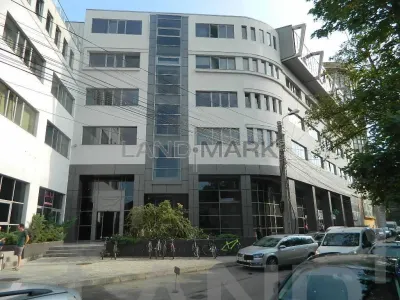 Spatii birouri ,200 mp - 400 mp, cladire noua, Central Timisoara - foto 2
