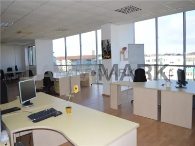 Oferta! Spatiu birouri, 80 mp utili, cladire noua, Semicentral - Timisoara