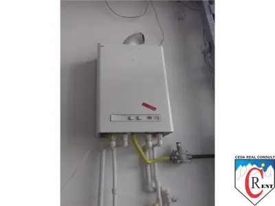 Spatiu comercial cu vad 220 mp - foto 7