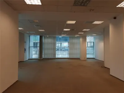 Spatiu la parter - Bucuresti