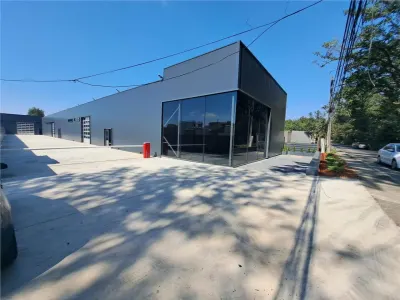 Showroom cu hala 1440 mp - curte - Baneasa - Centura - S1 - Bucuresti