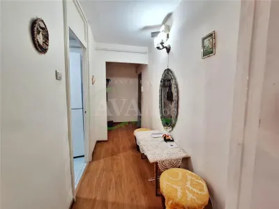 Apartament cu 3 camere, 55 mp utili  | Etaj 1, balcon si centrala– Zona Mioritei - foto 6