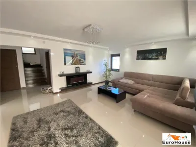Casa de vanzare Limba-Alba - Ciugud