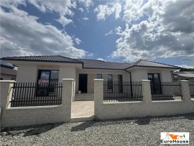 Casa pe un nivel de vanzare in Alba Iulia - Alba Iulia