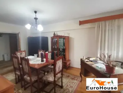 Apartament cu 3 camere de vanzre in Alba Iulia - Alba Iulia