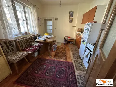 Casa de  vanzare in Alba Iullia - foto 9
