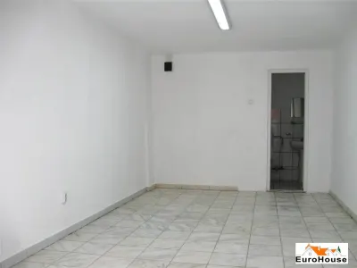 Spatiu comercial de vanzare in Alba Iulia - foto 1