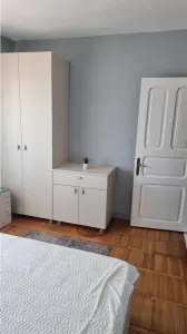 Apartament 2 camere de inchiriat - Nord (Calea lui Traian), decomandat, mobilat și utilat - foto 5
