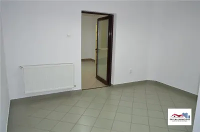 Spatiu pentru Birouri de Inchiriat in Zona Semicentrala - foto 7