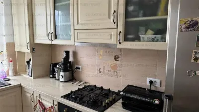 Apartament spatios 3 camere| Decomandat| Balcon 6 mp | Tractorul - foto 3