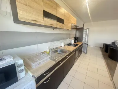 Apartament modern 3 camere balcon si parcare zona Triajului - foto 14