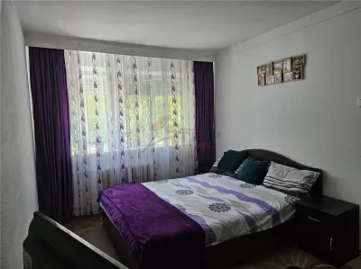Apartament 3 camere semidecomandat, Podu Ros - Cantemir - foto 2