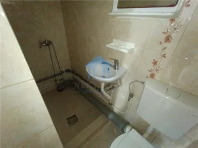 Garsoniera, Intre Lacuri - foto 2
