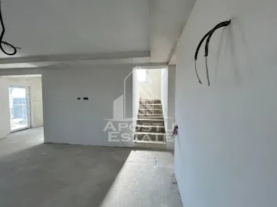 Casa de vanzare tip duplex la cheie Sacalaz - foto 5