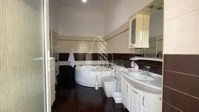 SAD cu 3 camere + spatiu comercial la demisol, - foto 6